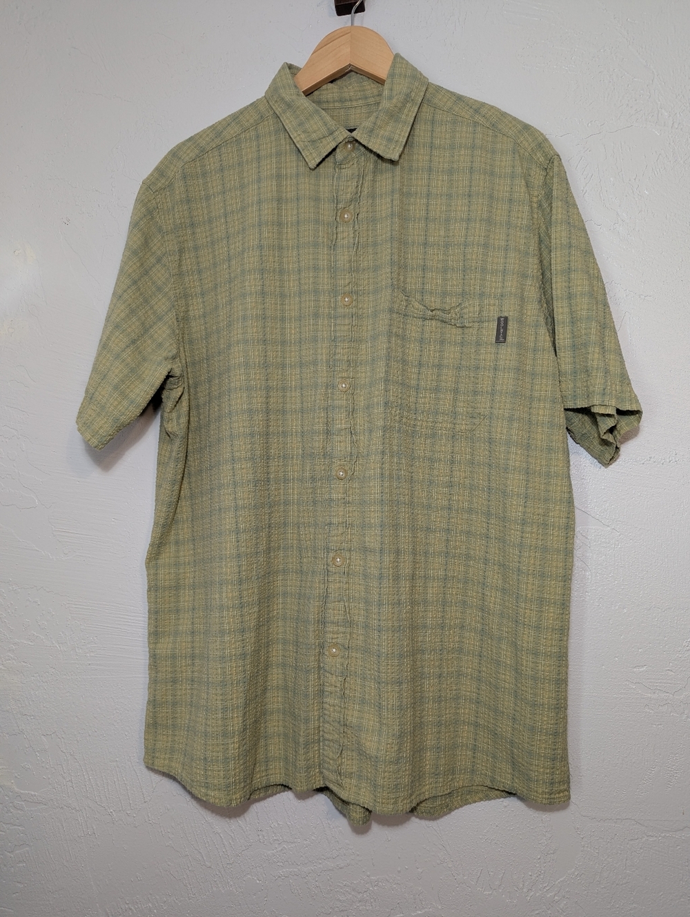 Woolrich Mens Plaid Lightweight Breathable Casual Cotton Summer Beach Camp Shirt